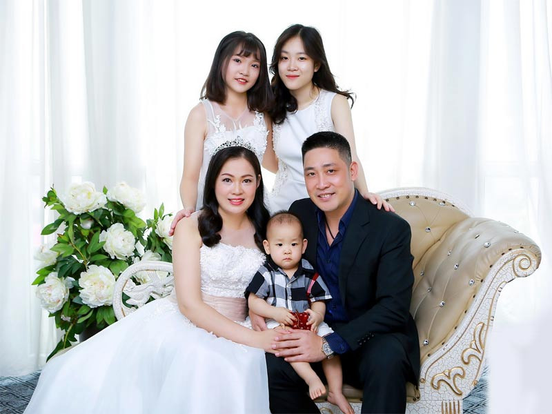 Gia đình 5 người hạnh phúc của nam diễn viên "Hương vị tình thân".