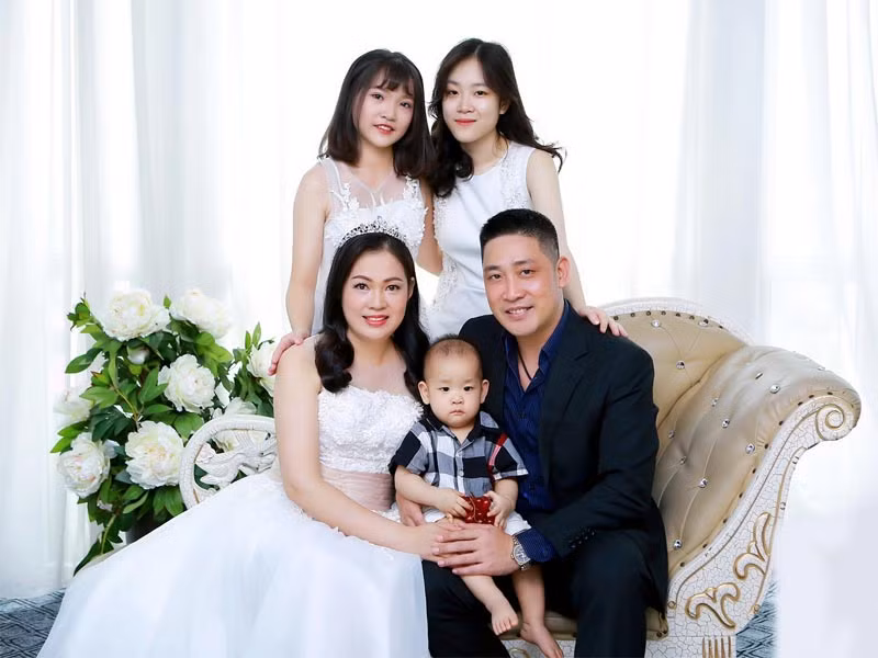 Gia đình 5 người hạnh phúc của nam diễn viên "Hương vị tình thân".