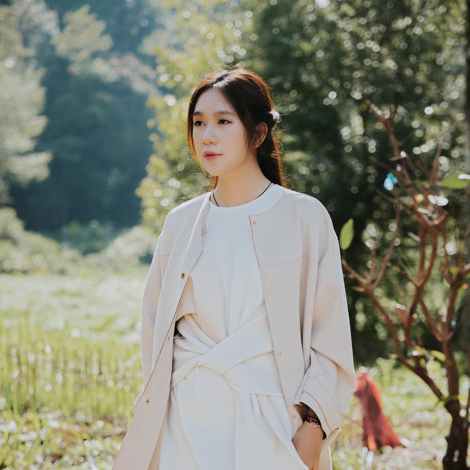 Phong cách thời trang của Minh Hà cũng khá nhẹ nhàng, đơn giản.