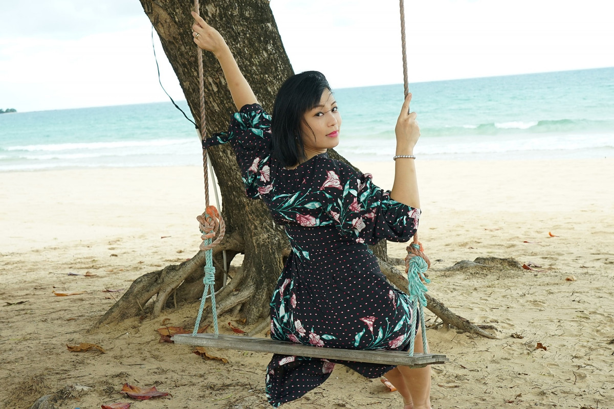 Phong cách đời thường trẻ trung của bà xã Xuân Bắc.