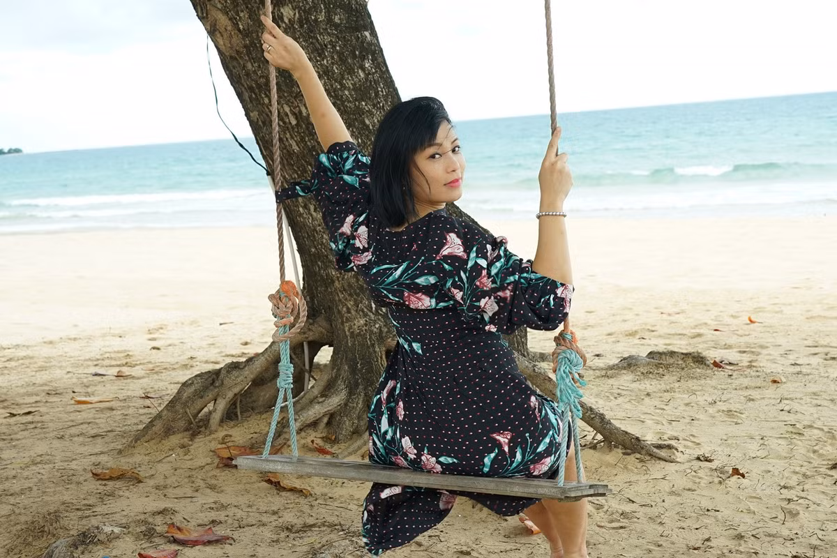 Phong cách đời thường trẻ trung của bà xã Xuân Bắc.