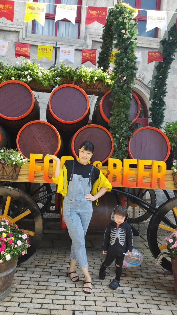 Trên trang cá nhân, chị Hồng Nhung thường xuyên chia sẻ bí quyết làm đẹp và chăm sóc sức khỏe cho các chị em phụ nữ.