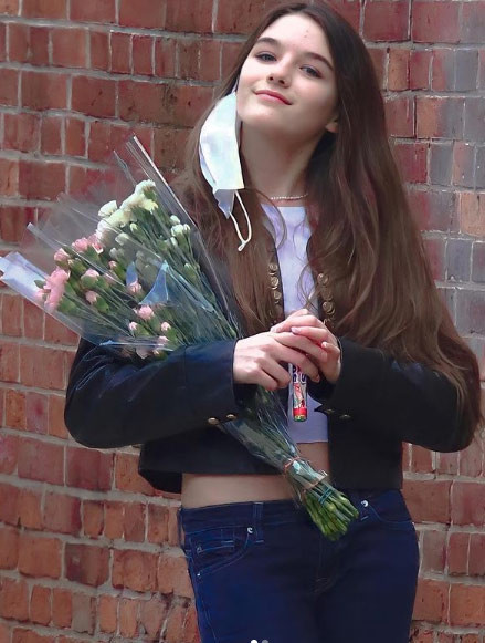 Hiện Suri đang học tại trường Avenue: The World Shool với học phí đắt đỏ hơn 50.000 USD/năm.