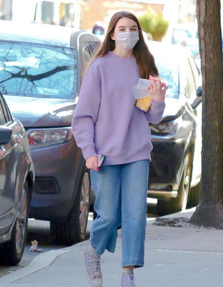 Trường Suri học là nơi mà con của các triệu phú, doanh nhân giàu có ở phố Wall đang theo học.