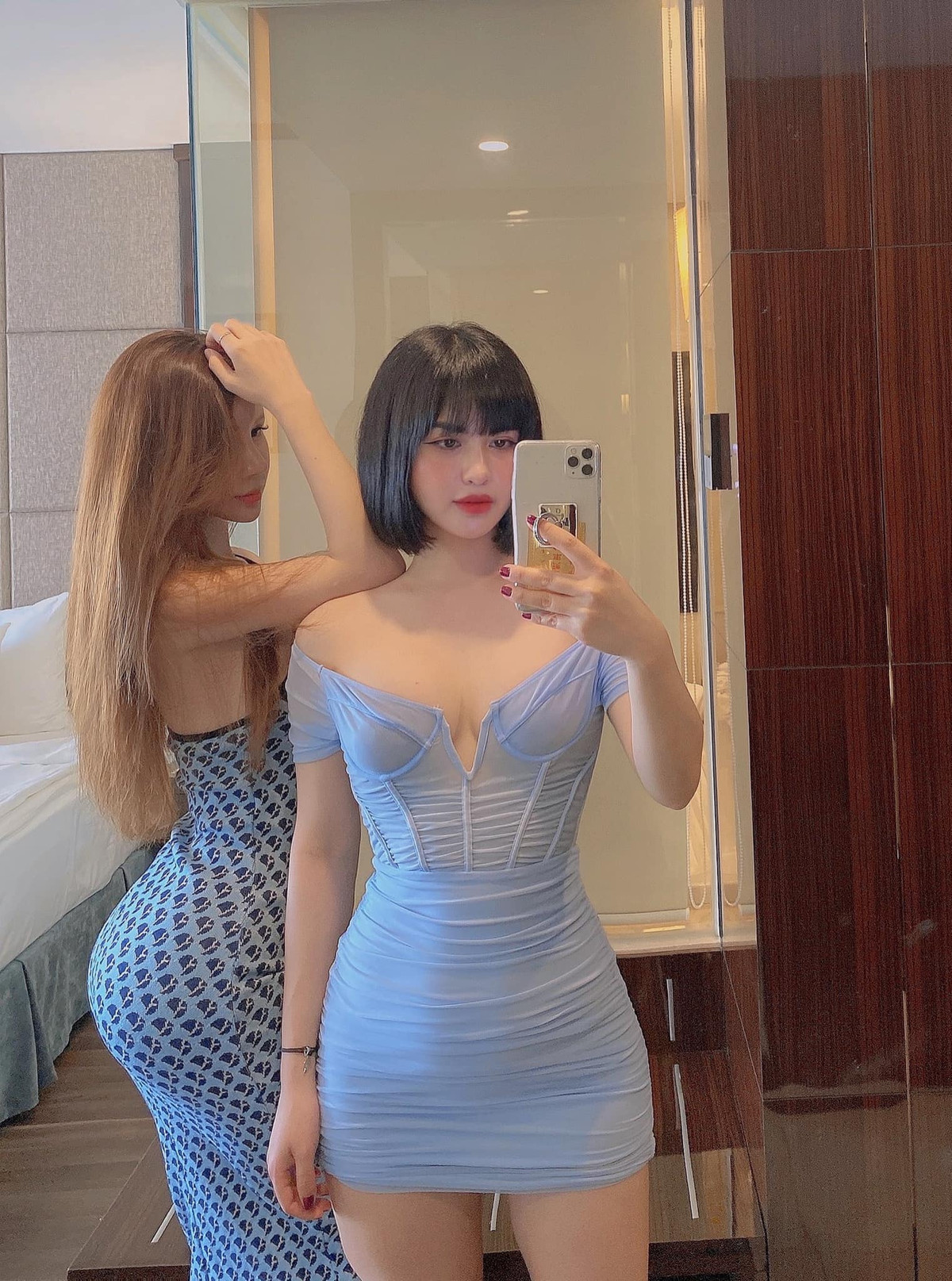 Thời gian gần đây, vợ cũ Việt Anh khiến dân tình phải trầm trồ với màn "lột xác" ngoạn ngục về cả nhan sắc, ngoại hình lẫn phong cách.