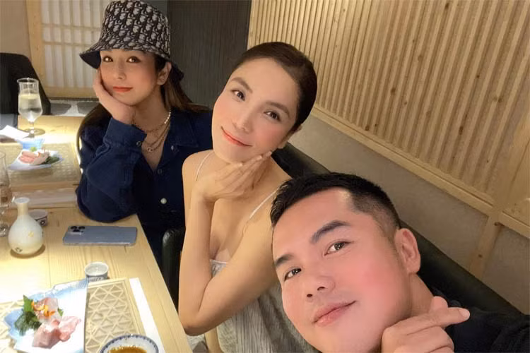 Gặp gỡ bạn bè là hoạt động không thể thiếu của Diệp Lâm Anh.