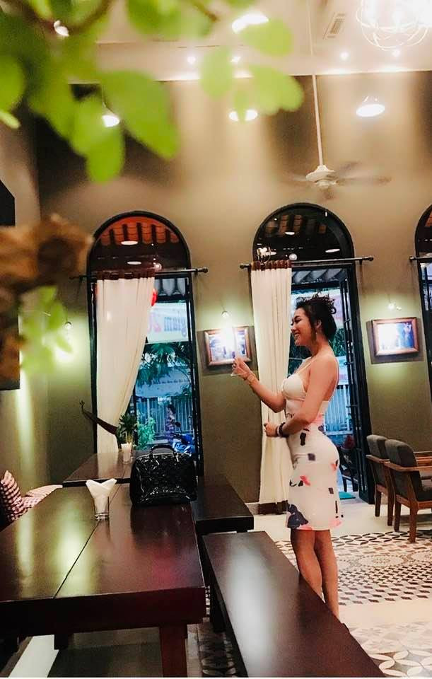 Sau 4 năm, trải qua quá trình tập luyện đều đặn, vòng 3 của Phi Thanh Vân đã có chút cân đối hơn so với thân hình.