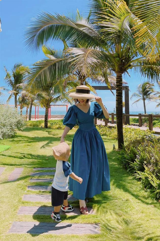 Đến ngày 7/3/2021, Hòa Minzy cũng lên tiếng xác nhận có con với Minh Hải bằng bức ảnh giấu mặt con trai. (Ảnh: FBNV)