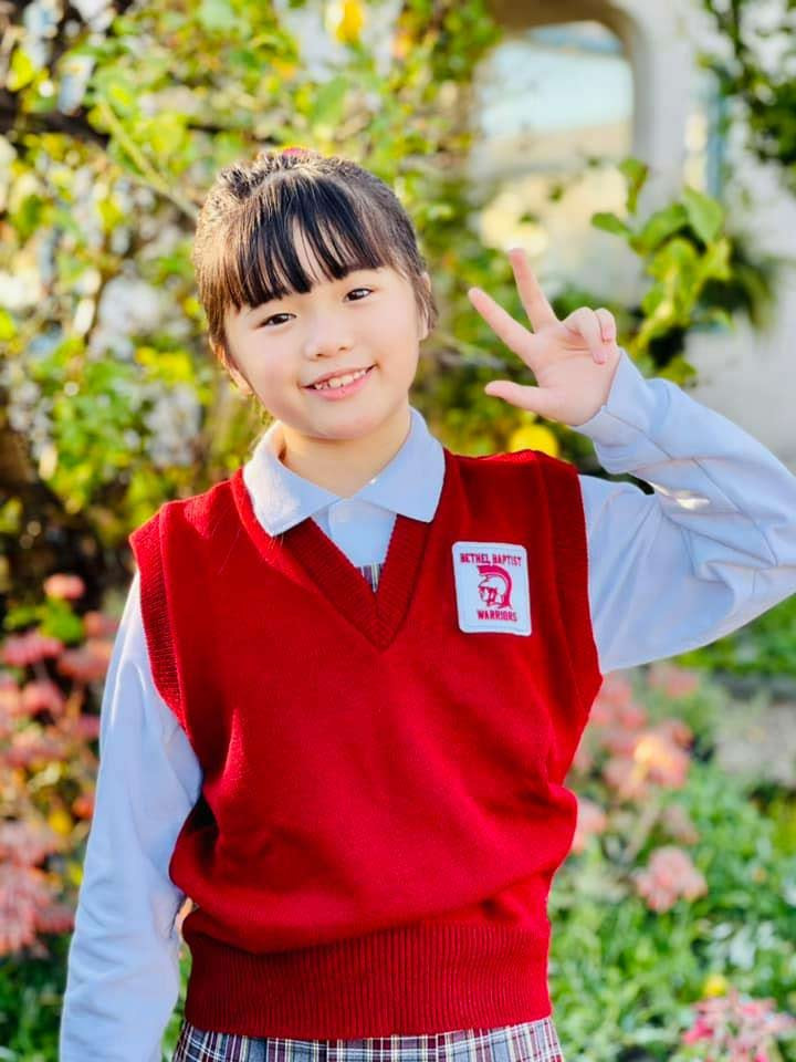 Đầu năm 2021, Nguyệt Cát trở về Mỹ sống với mẹ sau một năm xa mẹ vì COVID-19. Cô bé hiện đang theo học tại trường Bethel Baptist School. Học phí của trường dao động từ 9.305 - 12.118 USD (khoảng 215,7 - 280,8 triệu đồng/ năm) tùy theo từng cấp bậc học.