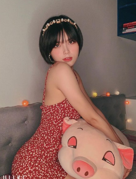 Em gái màn ảnh của Phương Oanh cũng gây ấn tượng với hình ảnh makeup xinh đẹp.