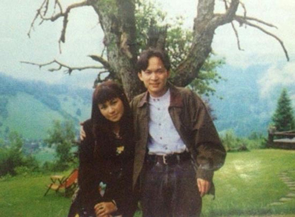 Năm 1991, dù bố mẹ Quốc Trung có ngăn cản, Thanh Lam - Quốc Trung vẫn dọn về sống với nhau. Sau đó, lần lượt hai con chung Thiện Thanh và Đăng Quang chào đời.