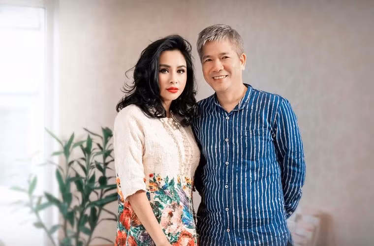 Sau những mối tình giấu kín, chỉ đến khi đem lòng yêu vị bác sĩ Bùi Tiến Hùng, Thanh Lam mới công khai bạn trai với mọi người.