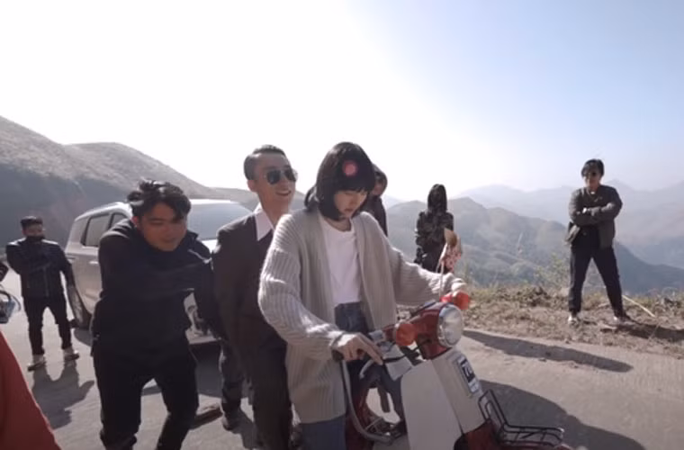 Hậu trường đóng MV của Sơn Tùng và người đẹp.