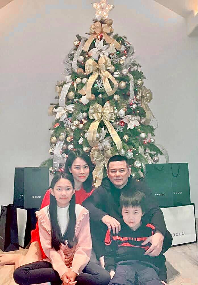 Sau lần mai mối đó, con dâu tỷ phú Hoàng Kiều nhận được nhiều sự quan tâm. Đào Lan Phương từng tham gia cuộc thi Siêu mẫu Việt Nam 2004. Tuy nhiên, kể từ khi kết hôn với doanh nhân Sammy Hoàng - con trai thứ của tỷ phú Hoàng Kiều, cô cũng rút lui khỏi showbiz và theo chồng sang Mỹ định cư. Vợ chồng cô hiện có với nhau 2 người con "đủ nếp đủ tẻ".