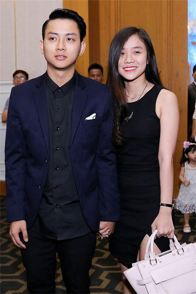 Hoài Lâm và Bảo Ngọc quen nhau năm 2011 khi cả hai chỉ mới 15, 16 tuổi. Tuy nhiên, đến năm 2016, Hoài Lâm mới công khai bạn gái. Đến năm 2020 hai người chia tay sau 1 năm công khai chuyện đăng ký kết hôn và có hai con gái chung.