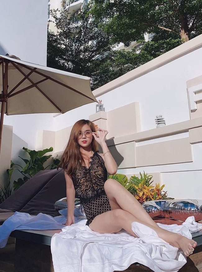 Đã là mẹ của hai con nhưng vợ cũ Hoài Lâm vẫn trẻ xinh và trông như hot girl.