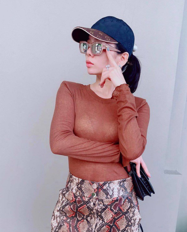 Giọng ca 40 tuổi nhiều lần khẳng định cô chỉ muốn lan tỏa nguồn năng lượng tích cực, yêu bản thân tới mọi người.