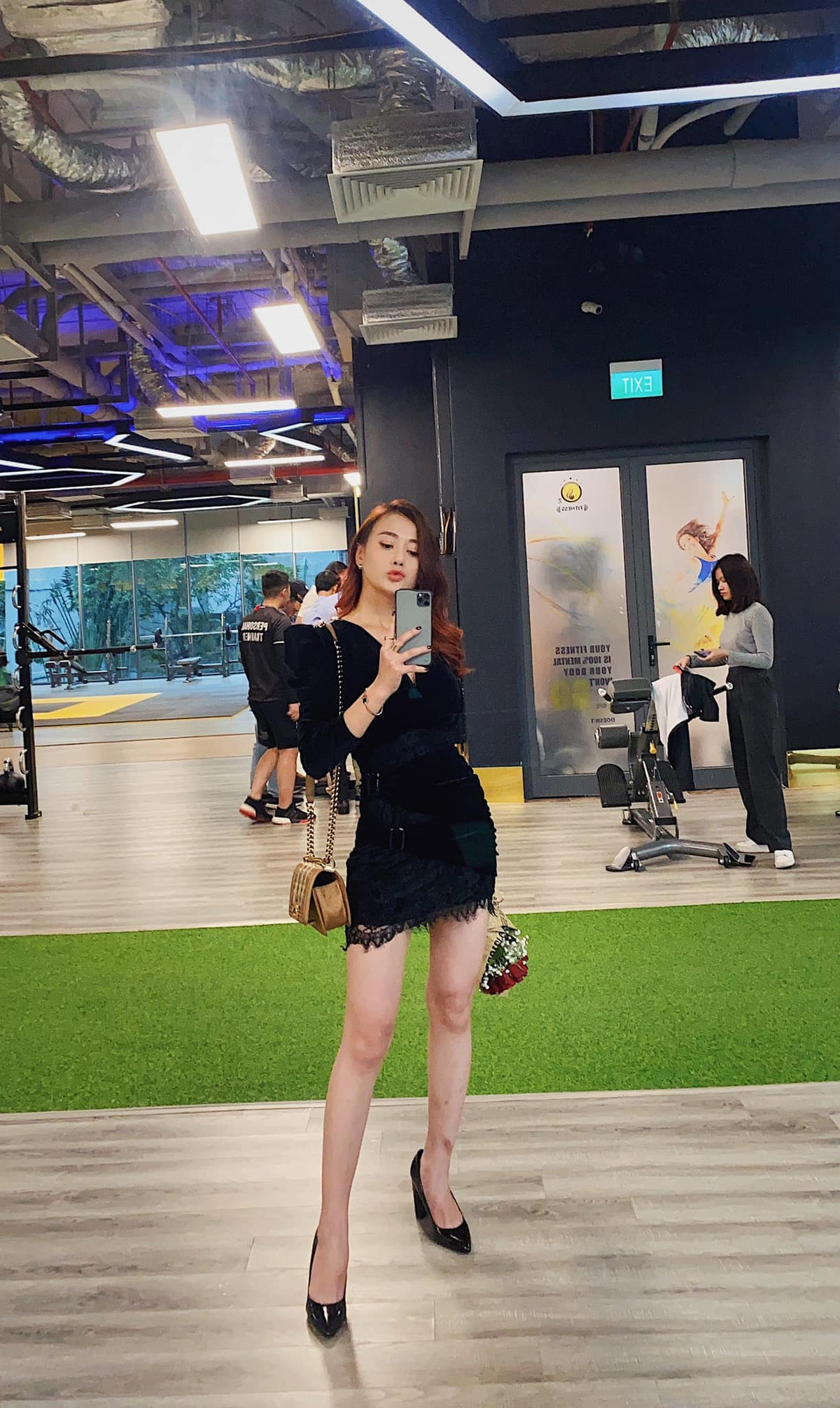 Mỹ nhân họ Đỗ không ngại cắt phăng mái tóc dài bao năm nay để tạo sự khác biệt trong tạo hình mới.