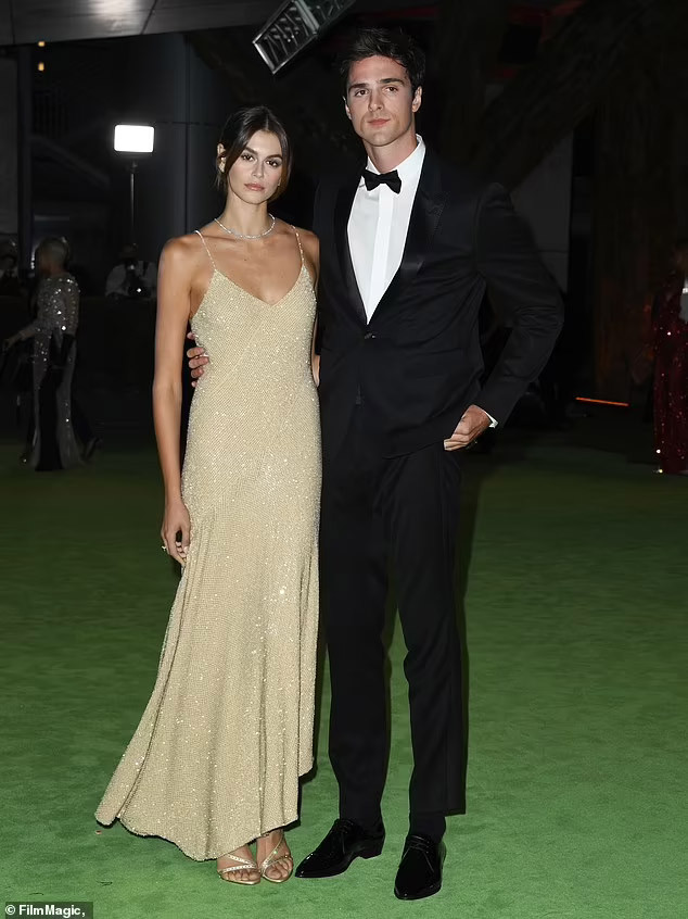 Kaia từng trải qua hai mối tình, cô hẹn hò với diễn viên hài Pete Davidson từ tháng 10/2019 đến tháng 1/2020 thì chia tay. Tháng 8/2020 cô hẹn hò với nam diễn viên người Australia, Jacob Elordi (ảnh) và đến tháng 11 năm nay thì đường ai nấy đi. (Ảnh: FilmMagic)