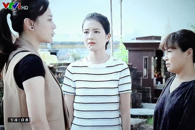 Tuy nhiên, sang phần 2 "Hương vị tình thân", Ánh Tuyết không được đóng vai Diệp, thay thế cô là nữ diễn viên Bích Ngọc.