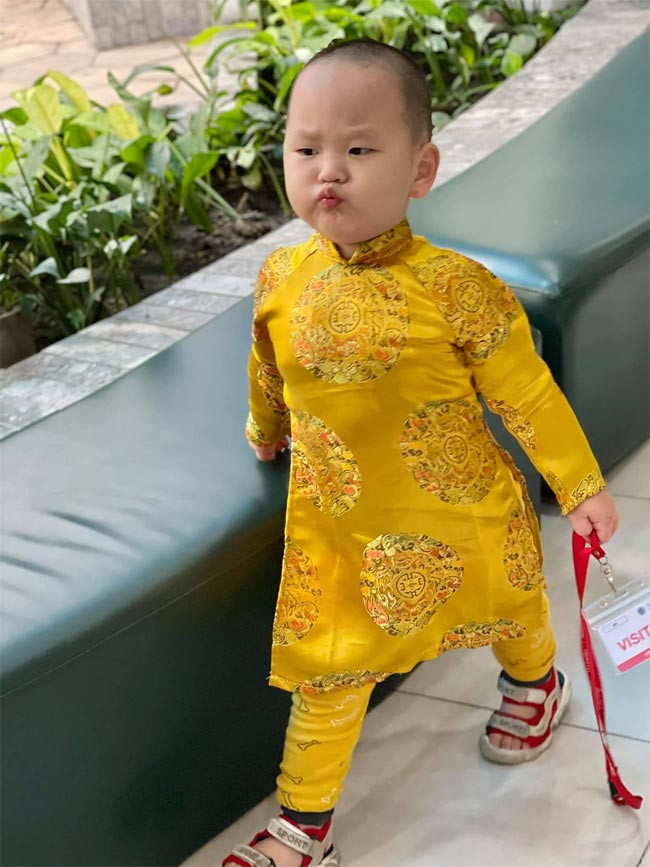 Bất kể một hành động nào của Hayden được mẹ khoe trên trang cá nhân đều nhận được sự yêu thích của cư dân mạng.