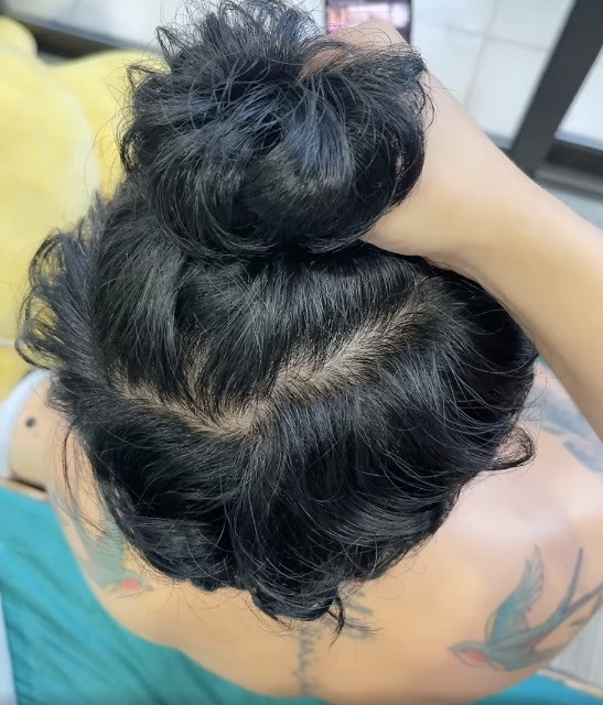 Ở nhà trong thời gian TP Hà Nội giãn cách xã hội vì COVID-19, diễn viên Hồng Đăng khiến fan "ngã ngửa" với diện mạo thay đổi nhiều so với vẻ ngoài lịch lãm, chải chuốt cầu kì vốn có.