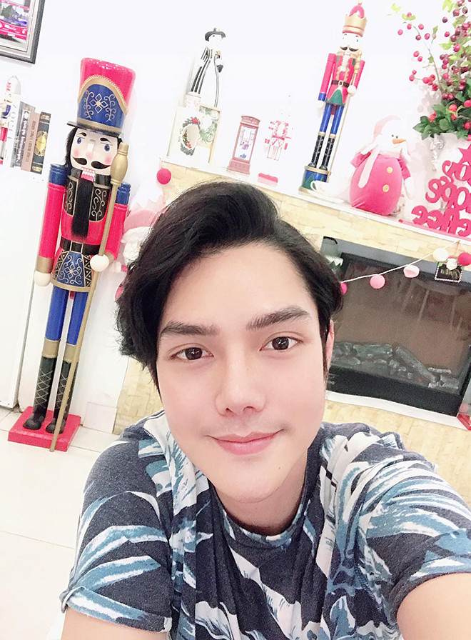 Hiện tại, con trai nuôi của Hoài Linh vẫn duy trì công việc ca hát và bán hàng online. Sau tai nạn giao thông nghiêm trọng vào tháng 4/2020, Cao Hữu Thiên gần như đã bình phục. Anh cũng thường xuyên gặp ba nuôi Hoài Linh và nhận được nhiều lời động viên.