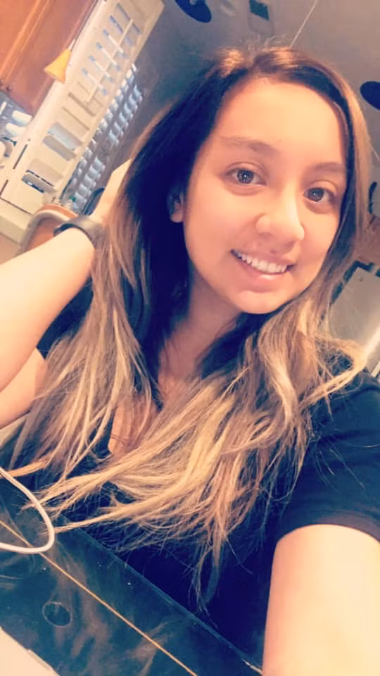 Dù vậy, giọng ca sinh năm 1972 vẫn giữ kín thông tin về bố đẻ của con gái ruột.