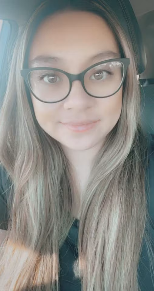 Con gái bao năm giấu kín của Phi Nhung được nhận xét ngày càng xinh đẹp giống mẹ.