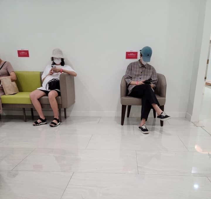 Hình ảnh được cho là Diệu Nhi và Anh Tú đi khám thai đang được lan truyền trên mạng.