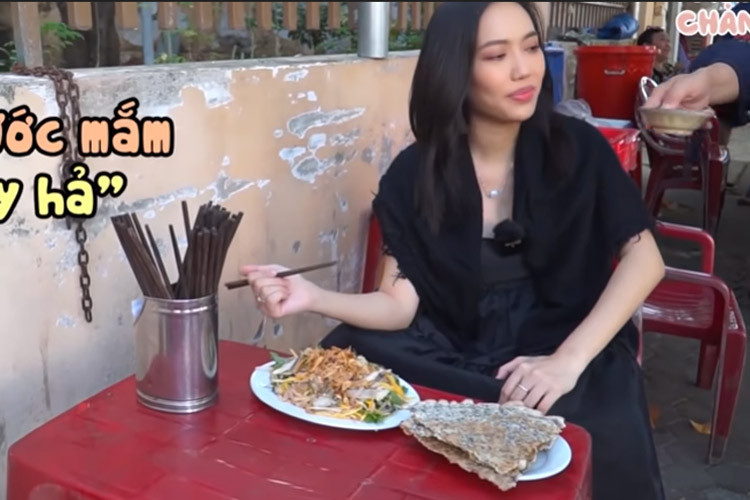 Lập tức cư dân mạng kết nối các manh mối nói trên và nhiều người cho rằng đó chính là Diệu Nhi. Ngay sau đó, hàng loạt hình ảnh của nữ diễn viên sinh năm 1991 cách đây vài tháng được lục lại.