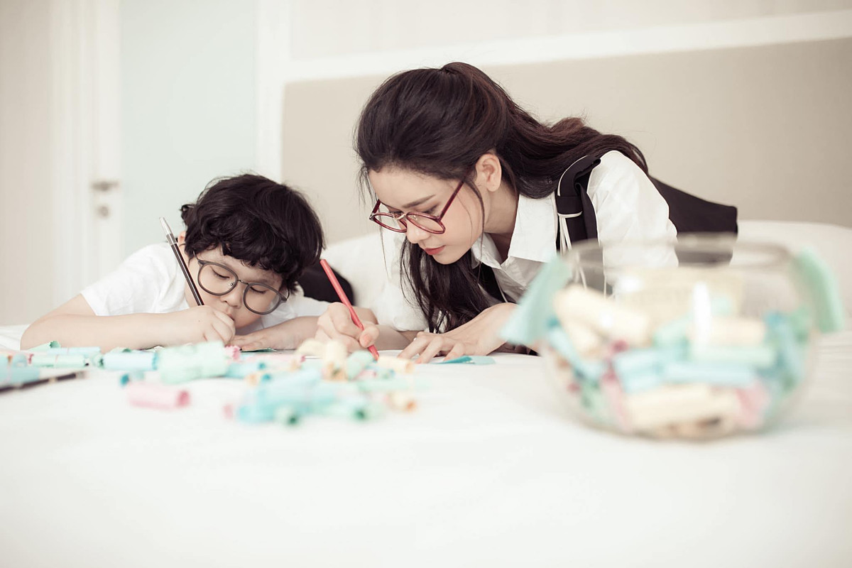 Tuy vậy, đa phần khán giả đều cho rằng không loại trừ khả năng Tim và Trương Quỳnh Anh muốn con trai Sushi có kỳ nghỉ trọn vẹn nhất bên ba mẹ dù cả hai đã "đường ai nấy đi".