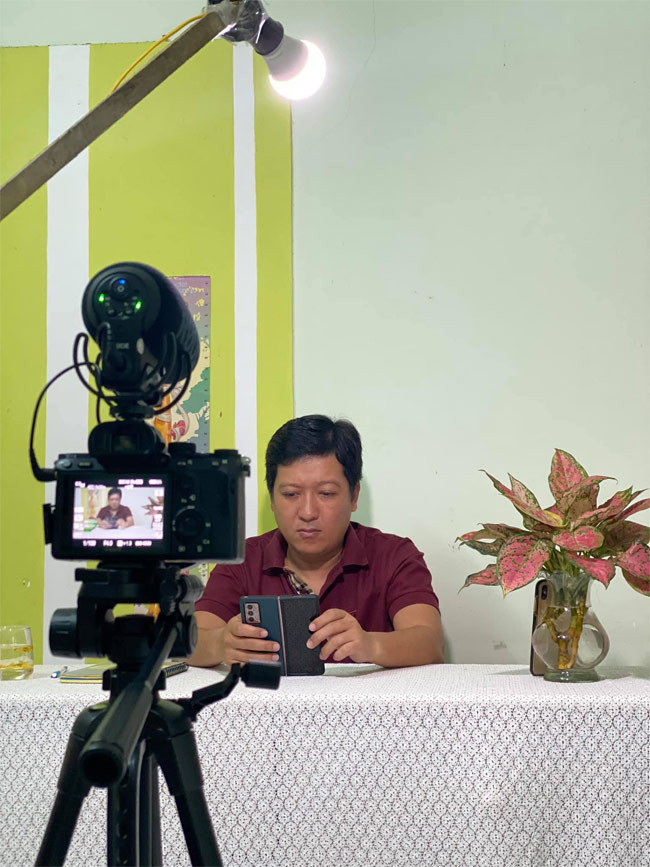 Ngược lại, nam danh hài Trường Giang lại bị tăng cân trong thời gian giãn cách xã hội.