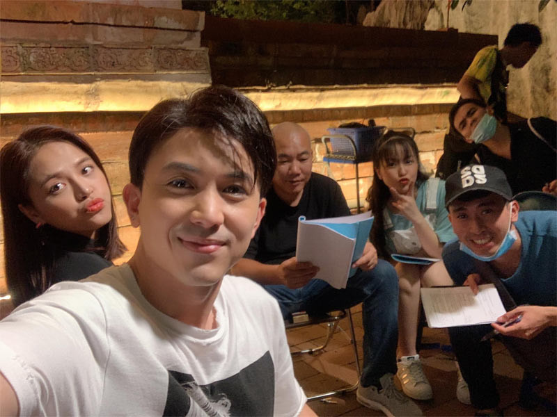 Thu Quỳnh và Anh Dũng trên trường quay "Hương vị tình thân" phần 2.