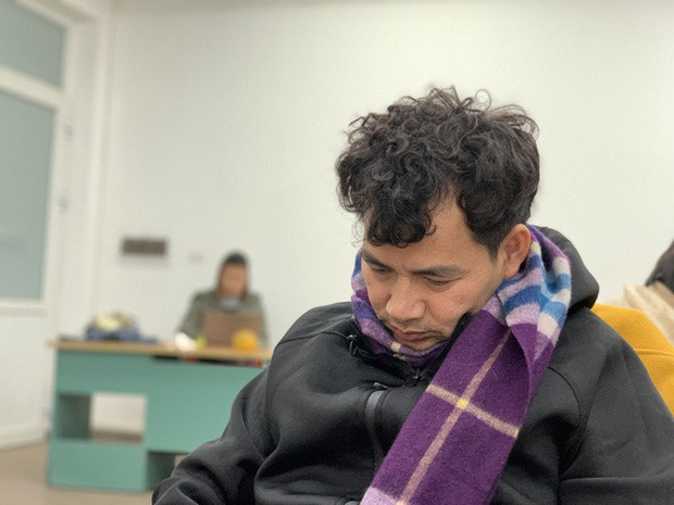 Nghệ sĩ Xuân Bắc có phần mệt mỏi và phờ phạc. Anh than thở trên trang cá nhân: "Tập đêm/ Cái gì nghiệt ngã nhất/ Cái gì sòng phẳng nhất/ Cái gì hiệu nghiệm nhất/ Cái gì lạnh lùng nhất và cái gì... công bằng nhất!?/..... Thời gian!!!".