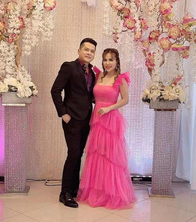 Kevin Nguyễn tuyên bố có đầy đủ bằng chứng vợ anh và Hoàng Anh lăng nhăng, thậm chí Kevin còn cho biết Thắm Bebe cố tình moi tiền mình để nuôi trai.