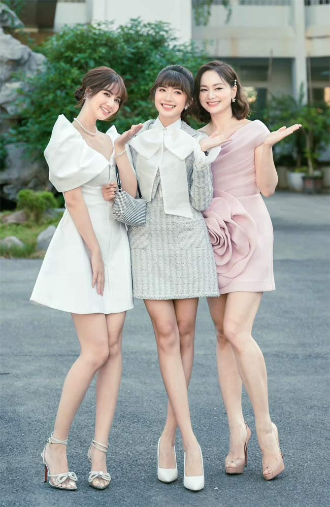 Ba chị em Vân Khánh, Vân Trang, Vân Vân xinh đẹp cả ngoài đời lẫn trên phim "Thương ngày nắng về".