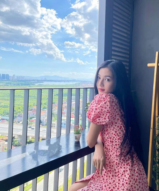 Bích Ngọc sẽ thay thế nữ diễn viên Tuyết Bít vào vai Diệp trong phim " Hương vị tình thân" phần 2.