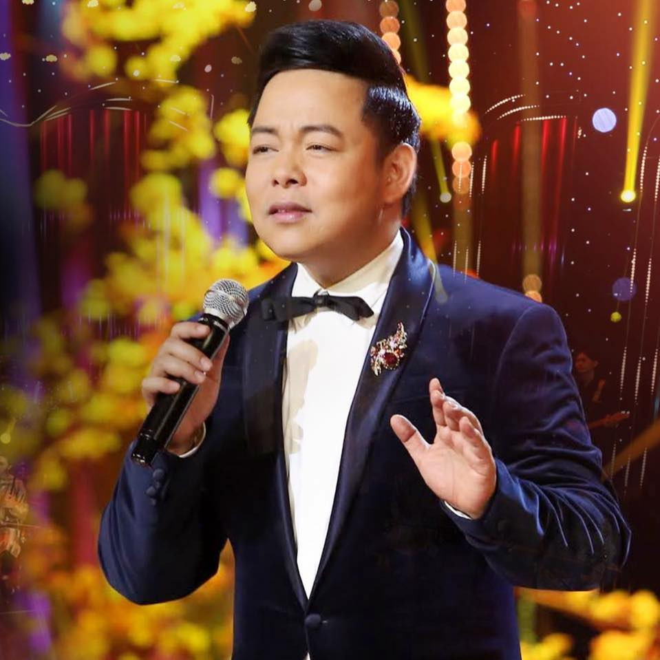 Từ bỏ hạnh phúc riêng để theo đuổi niềm đam mê ca hát, Quang Lê đã gặt hái được thành công trong sự nghiệp. Là ca sĩ nổi tiếng cả ở thị trường hải ngoại và trong nước, Quang Lê rất đắt show với mức cát-sê cao ngất ngưởng.