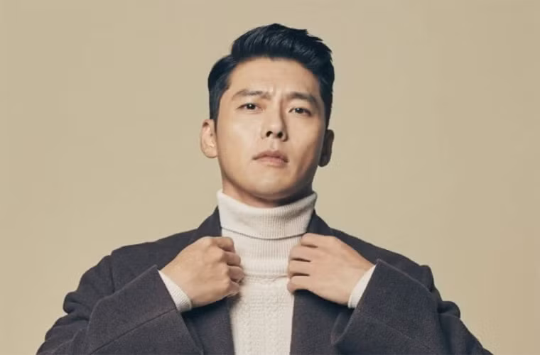 Năm 2019, Hyun Bin mua khoảng 24.000 cổ phiếu của công ty Kakao M. Anh còn là người sáng lập ra công ty HB family Holdings vào năm 2007.