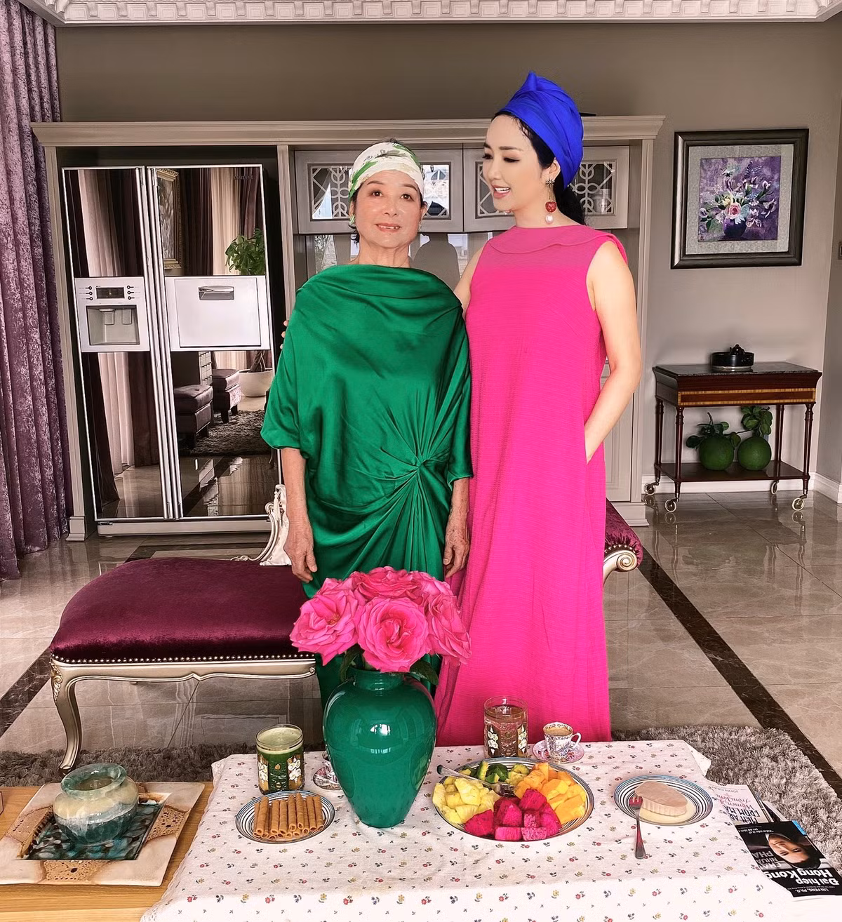 Sau khi bố mất vào năm 2019, Hoa hậu Giáng My dồn sự quan tâm cho mẹ để bà bớt cô đơn cũng như bù đắp cho mẹ sau những năm tháng bà hy sinh vì gia đình.