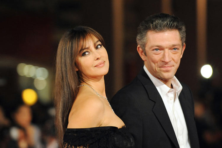 Bố, mẹ Deva đã ly hôn từ năm 2013.