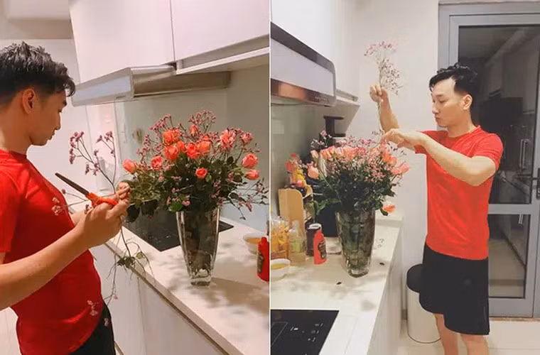 Trút bỏ bộ quần áo bảnh bao khi ra ngoài, về nhà, Thành Trung là một người chồng, người cha giản dị giúp vợ nấu ăn, dọn dẹp, chăm con.