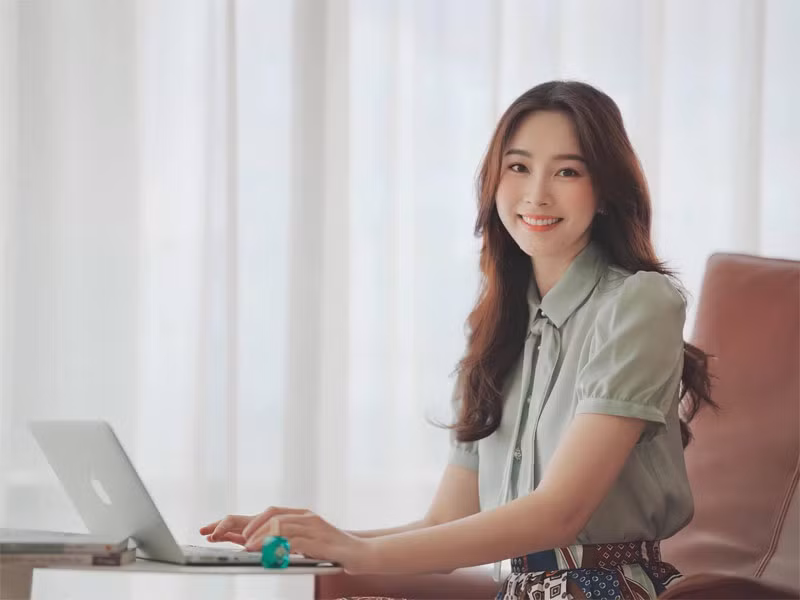 Mặc dù đã trải qua hai lần sinh nở nhưng nhìn Đặng Thu Thảo vẫn trẻ như lúc cô mới lên ngôi Hoa hậu Việt Nam 2012.