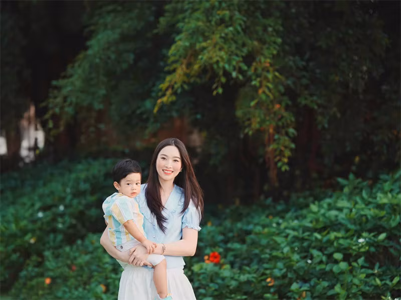 Trên trang cá nhân, Đặng Thu Thảo vừa đăng ảnh hai con, cả hai bé đều lớn thấy rõ.