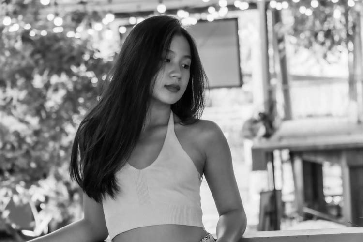 Vy Uyên được nhận xét là một trong những con sao Việt có vẻ ngoài xinh xắn nhất.