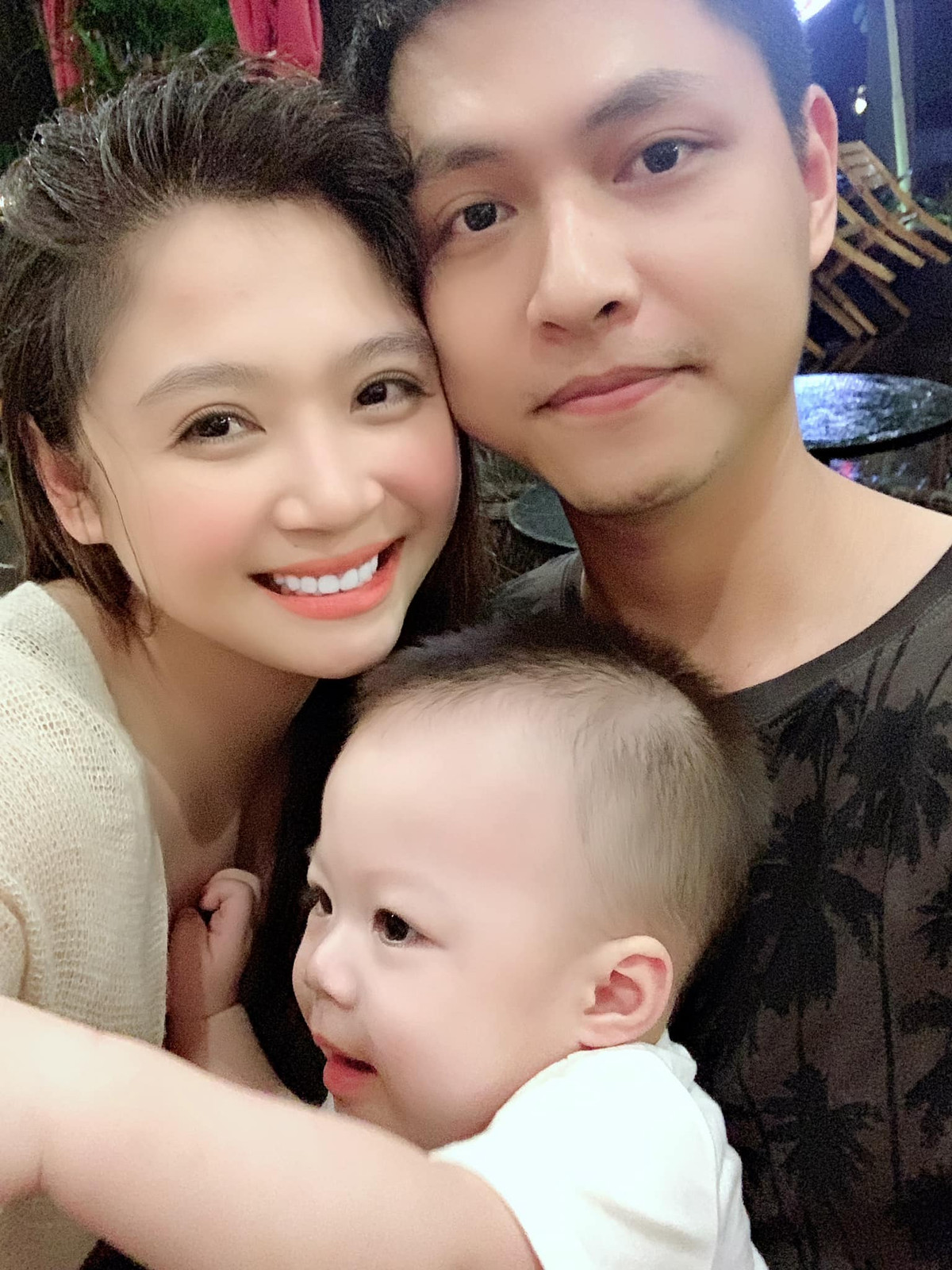 Diễn viên Tô Dũng đã lập gia đình. Anh kết hôn với bà xã diễn viên vào năm 2018.