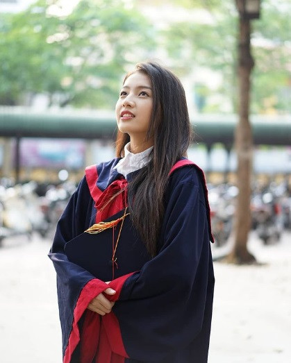 Không chỉ diễn xuất, nữ diễn viên quê Hải Dương còn thu hút bởi vẻ đẹp trong trẻo.