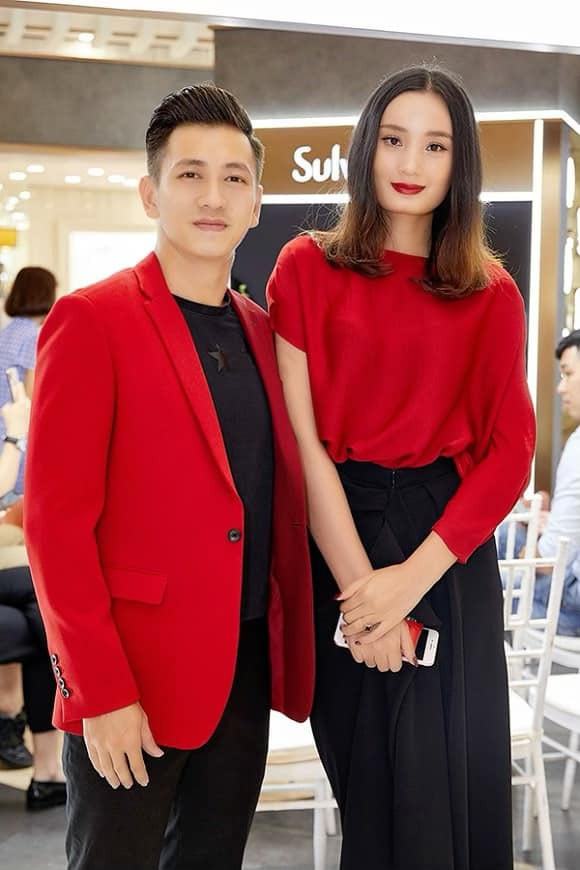 Lê Thuý được chồng yêu chiều hết mực nên cuộc sống hôn nhân của cô rất viên mãn.