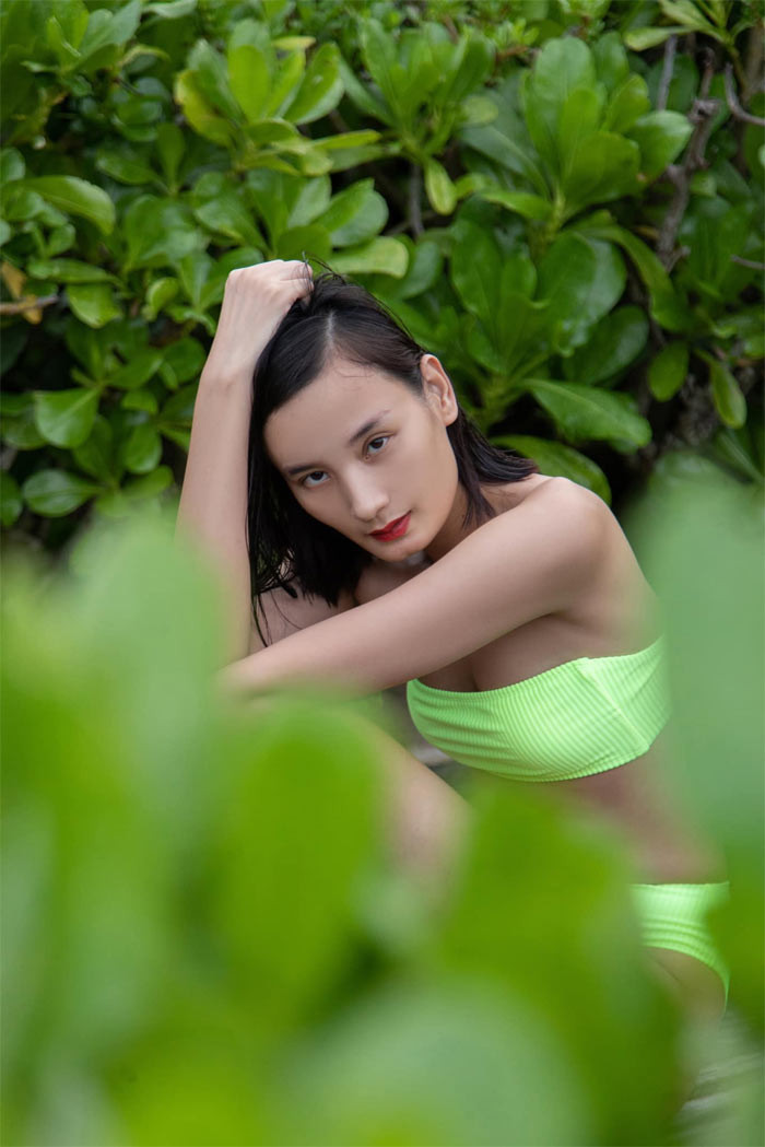 Vóc dáng của Lê Thuý cũng ngày càng đầy đặn chứ không gầy gò, thiếu sức sống như lúc mới vào nghề. (Ảnh: FBNV)